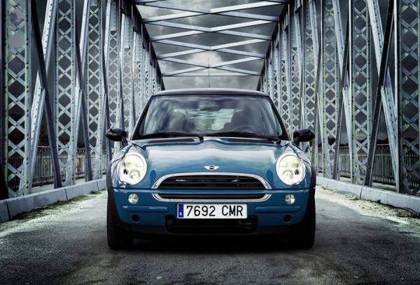 Photograph Gonzalo Puertas Mini on One Eyeland